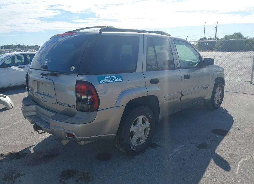 Photo 4 of 2002 Chevrolet Trailblazer LS (VIN 1GNDT13S122455918)