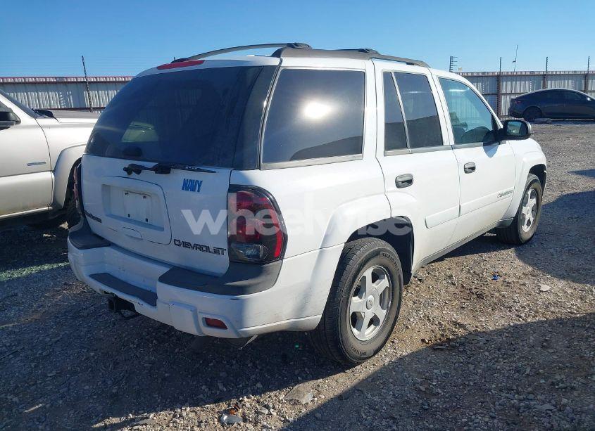 Photo 4 of 2002 Chevrolet Trailblazer LS (VIN 1GNDT13S122484724)