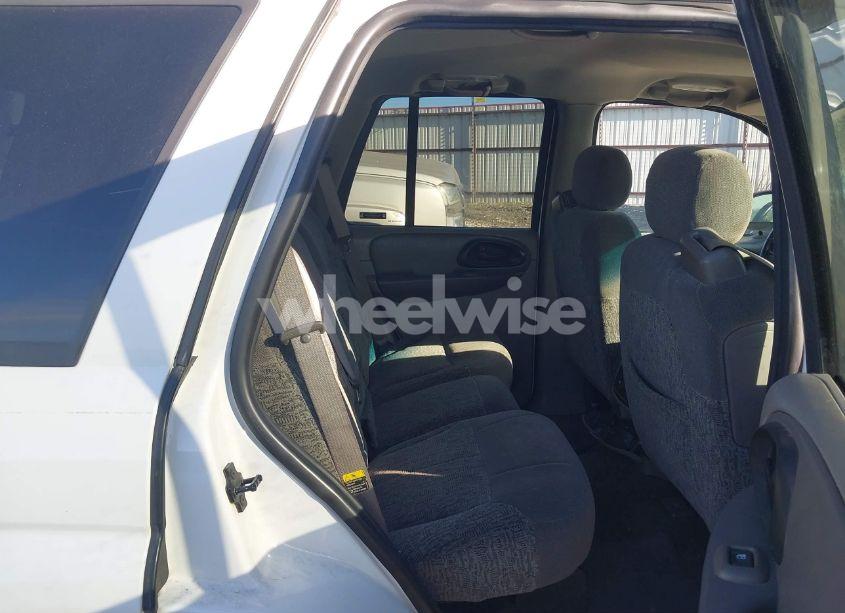 Photo 8 of 2002 Chevrolet Trailblazer LS (VIN 1GNDT13S122484724)