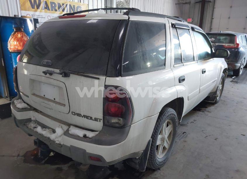 Photo 4 of 2003 Chevrolet Trailblazer LT (VIN 1GNDT13S132410740)