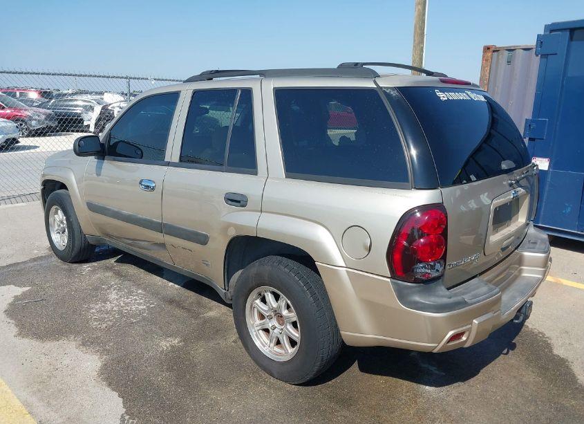 Photo 3 of 2005 Chevrolet Trailblazer LS (VIN 1GNDT13S152181320)