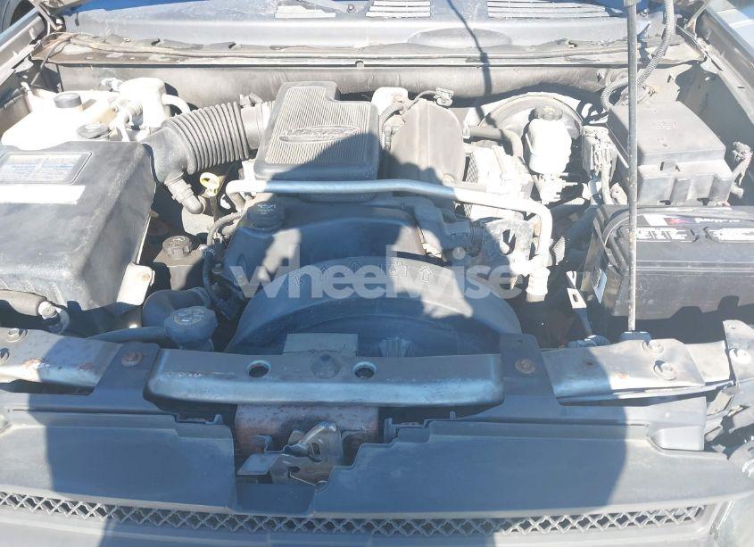 Photo 10 of 2005 Chevrolet Trailblazer LT (VIN 1GNDT13S152213571)