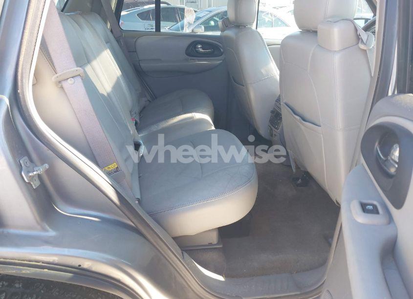 Photo 8 of 2005 Chevrolet Trailblazer LT (VIN 1GNDT13S152213571)