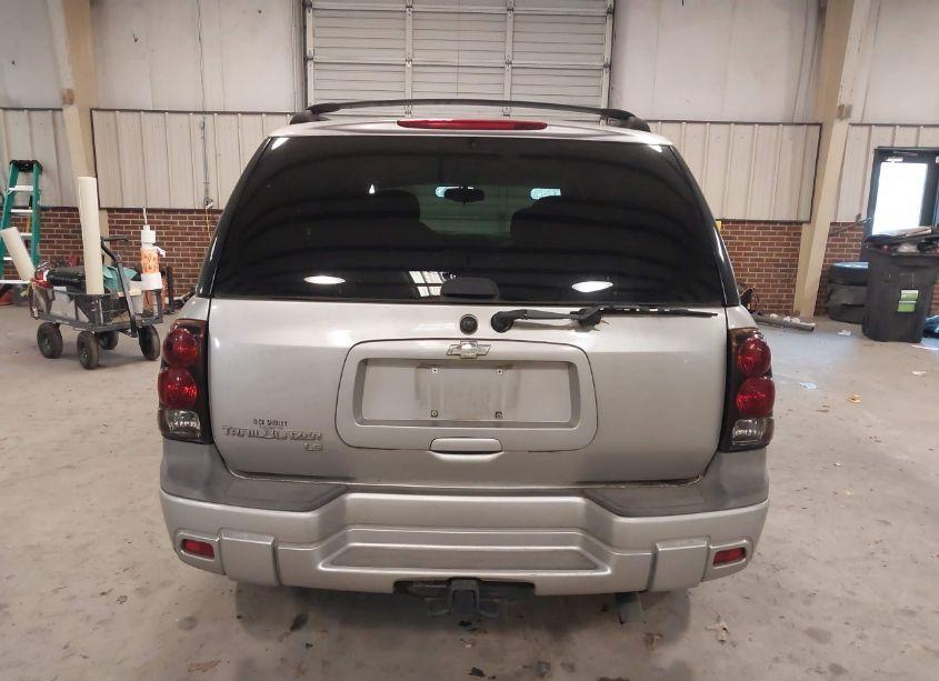 Photo 16 of 2005 Chevrolet Trailblazer LS (VIN 1GNDT13S152261815)