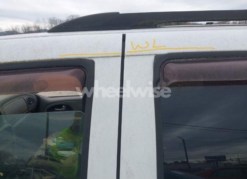 Photo 6 of 2005 Chevrolet Trailblazer LS (VIN 1GNDT13S152302976)