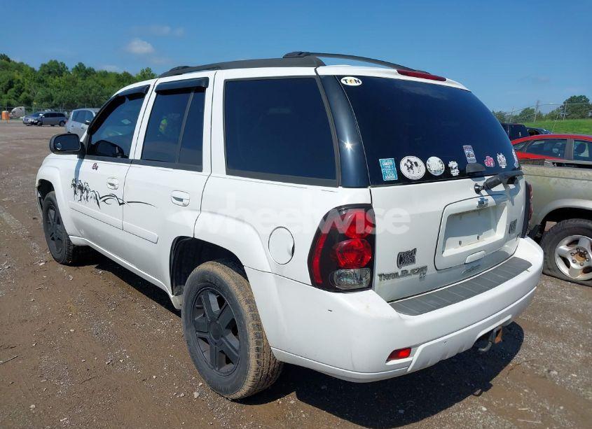 Photo 3 of 2007 Chevrolet Trailblazer LT (VIN 1GNDT13S172272722)