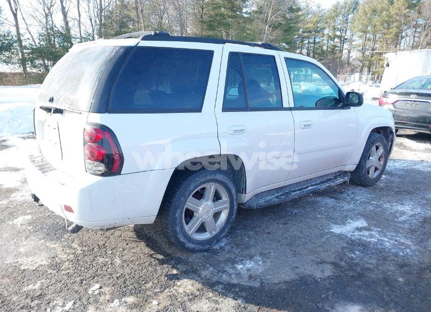 Photo 4 of 2008 Chevrolet Trailblazer LT (VIN 1GNDT13S182259213)
