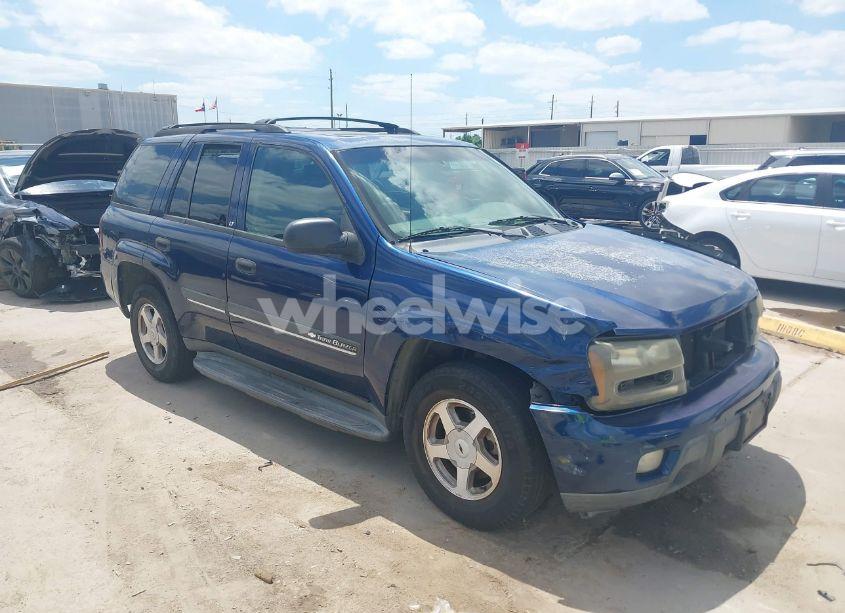 2002 Chevrolet Trailblazer LT (VIN 1GNDT13S222101275) main photo