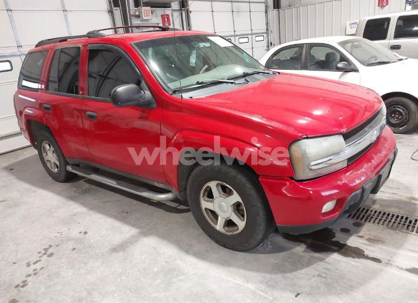 2002 Chevrolet Trailblazer LT (VIN 1GNDT13S222195948) main photo