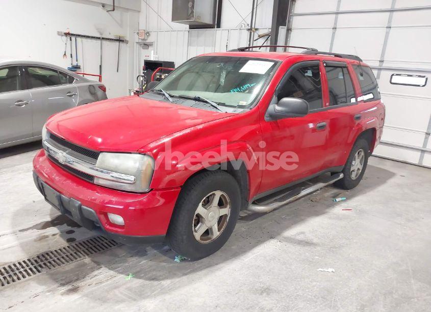 Photo 2 of 2002 Chevrolet Trailblazer LT (VIN 1GNDT13S222195948)