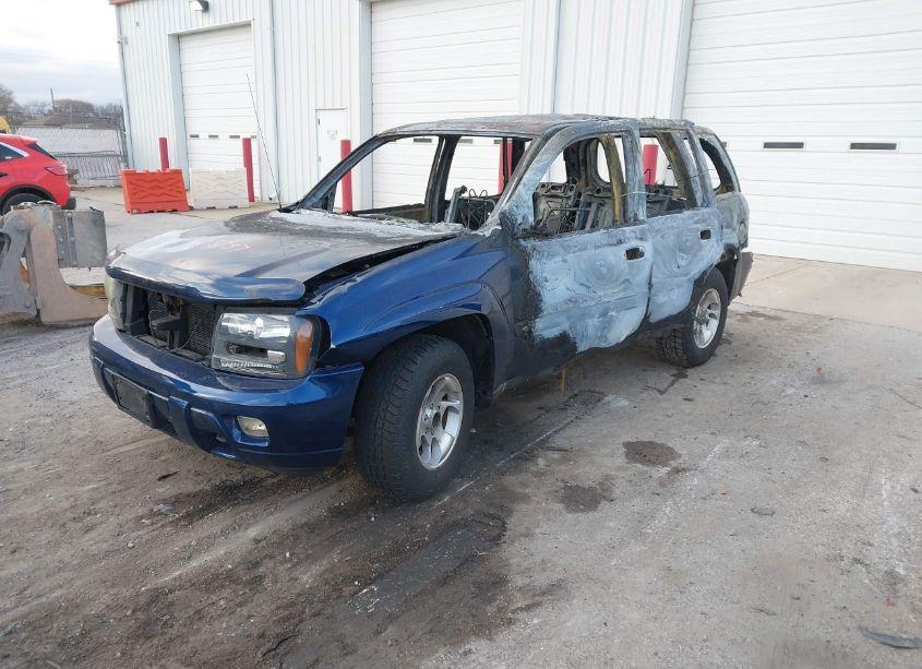 Photo 2 of 2003 Chevrolet Trailblazer LS (VIN 1GNDT13S232199502)