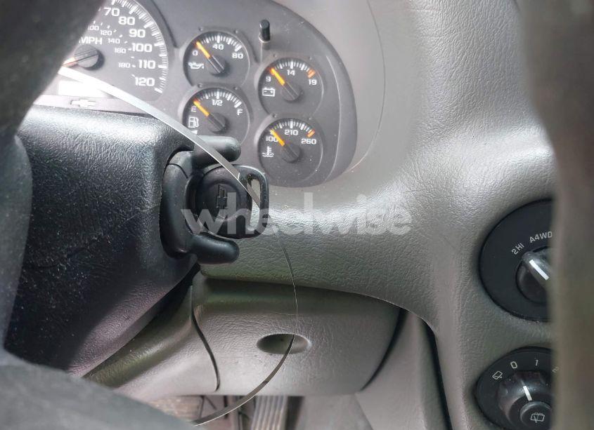 Photo 11 of 2004 Chevrolet Trailblazer LT (VIN 1GNDT13S242171832)