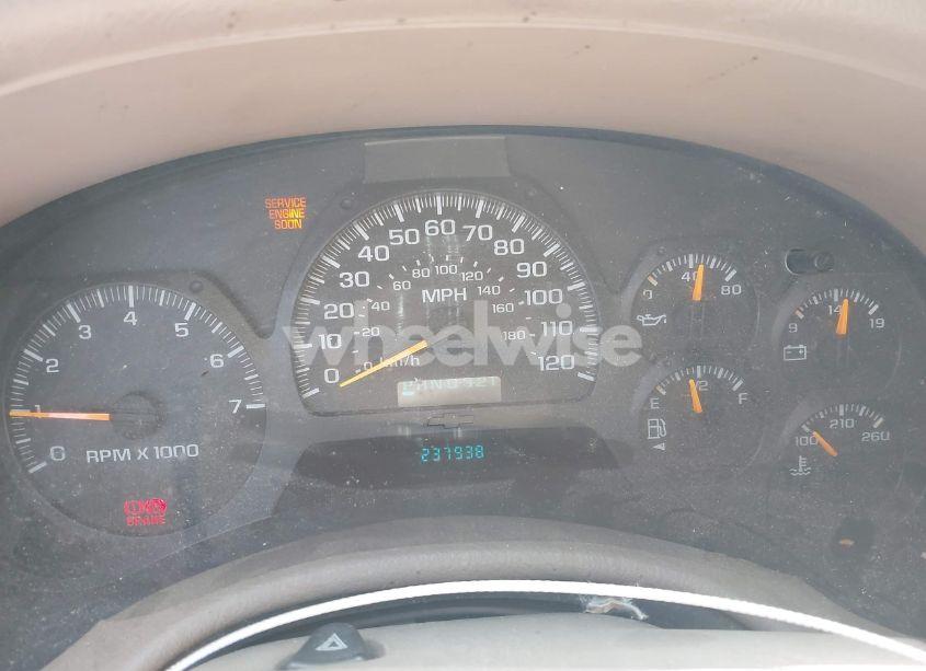 Photo 7 of 2004 Chevrolet Trailblazer LT (VIN 1GNDT13S242408223)