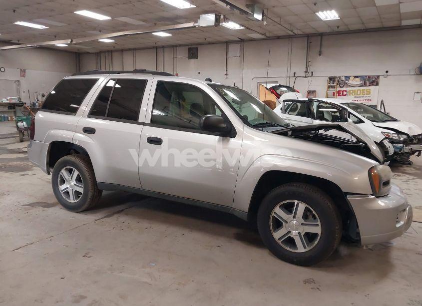 Photo 14 of 2005 Chevrolet Trailblazer LS (VIN 1GNDT13S252171914)