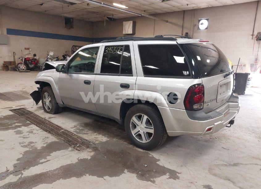 Photo 3 of 2005 Chevrolet Trailblazer LS (VIN 1GNDT13S252171914)