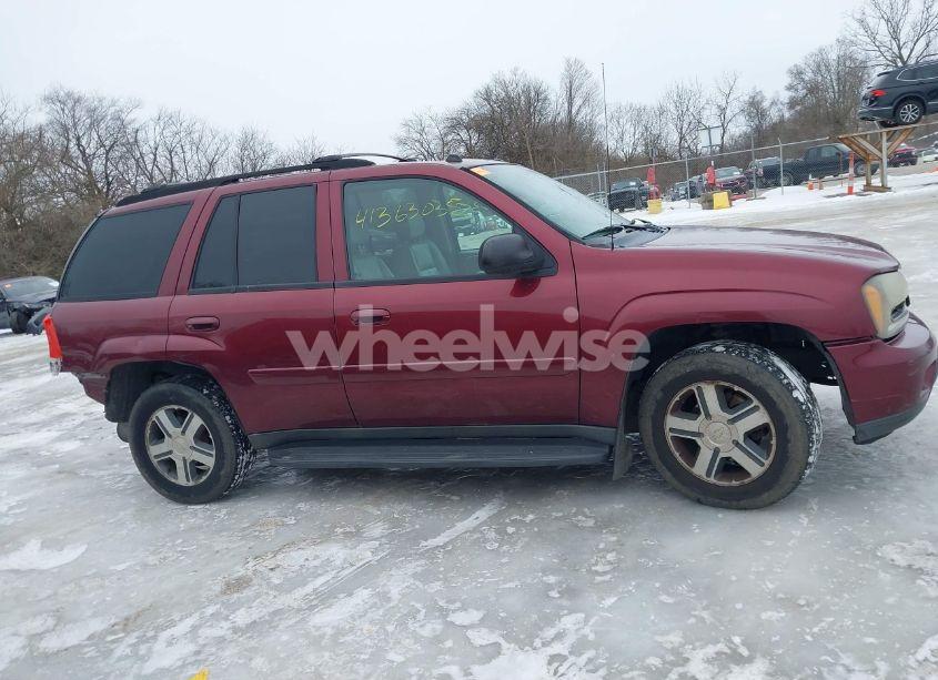 Photo 13 of 2005 Chevrolet Trailblazer LT (VIN 1GNDT13S252306051)