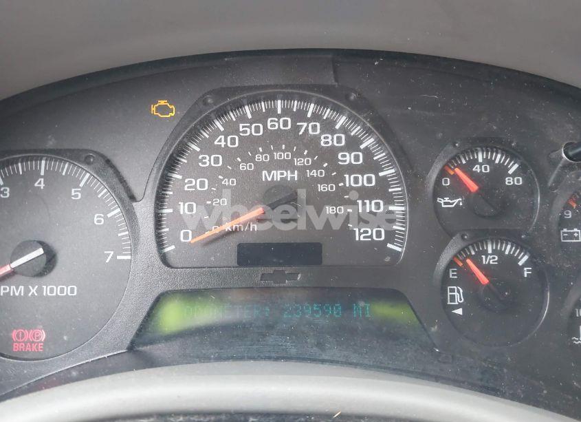 Photo 7 of 2005 Chevrolet Trailblazer LT (VIN 1GNDT13S252306051)