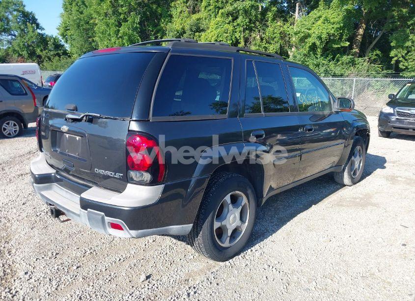 Photo 4 of 2005 Chevrolet Trailblazer LT (VIN 1GNDT13S252340457)