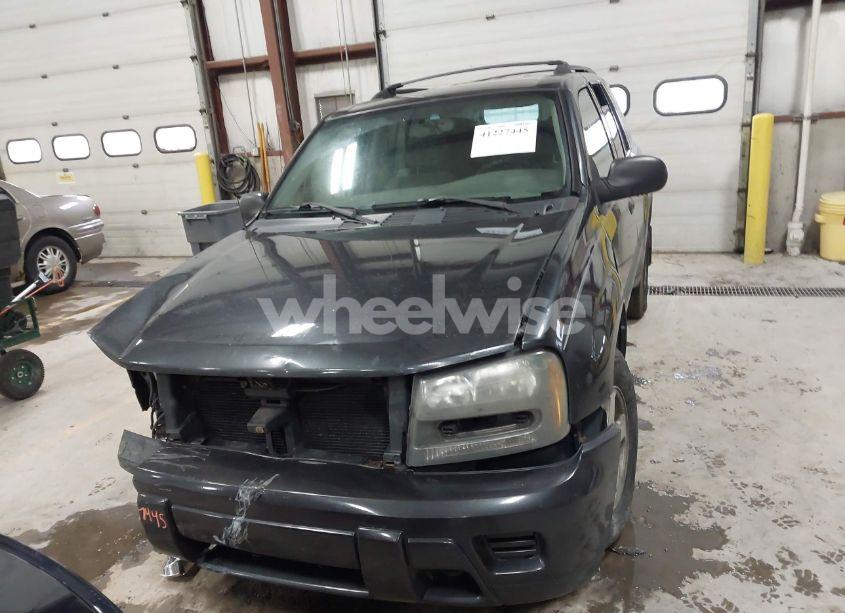 Photo 12 of 2005 Chevrolet Trailblazer LS (VIN 1GNDT13S252350065)