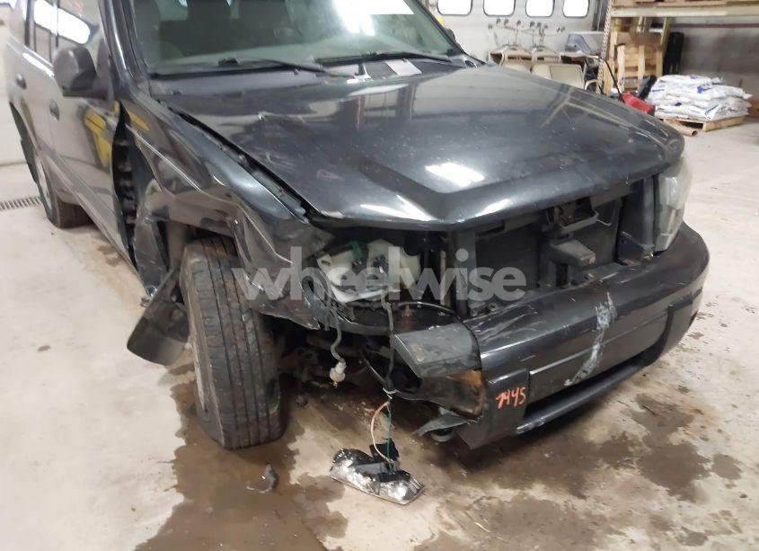 Photo 6 of 2005 Chevrolet Trailblazer LS (VIN 1GNDT13S252350065)