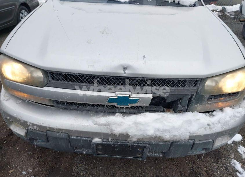 Photo 6 of 2005 Chevrolet Trailblazer LT (VIN 1GNDT13S252382322)