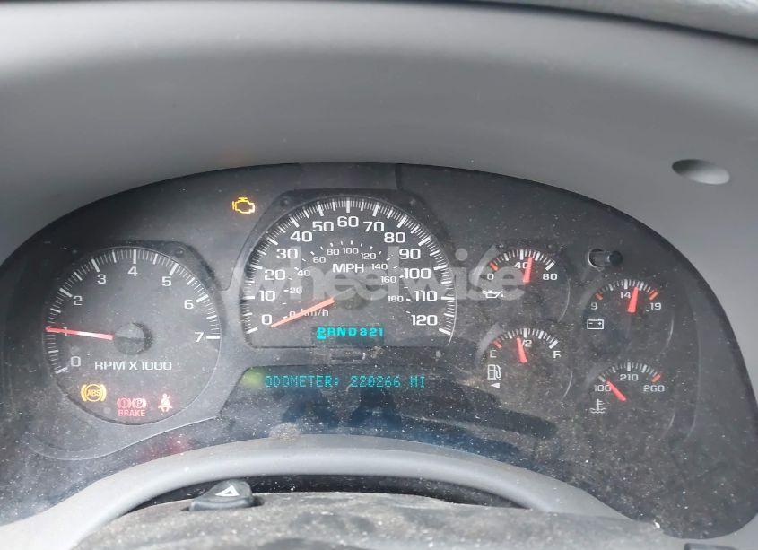 Photo 7 of 2005 Chevrolet Trailblazer LT (VIN 1GNDT13S252382322)