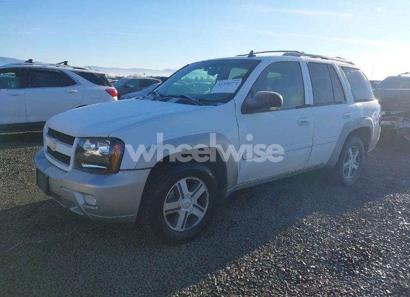 Photo 2 of 2006 Chevrolet Trailblazer LT (VIN 1GNDT13S262133259)