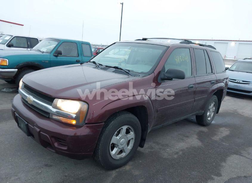 Photo 2 of 2006 Chevrolet Trailblazer LS (VIN 1GNDT13S262146206)