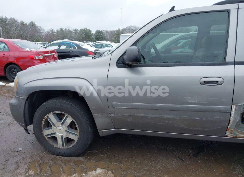 Photo 6 of 2006 Chevrolet Trailblazer LT (VIN 1GNDT13S262311218)