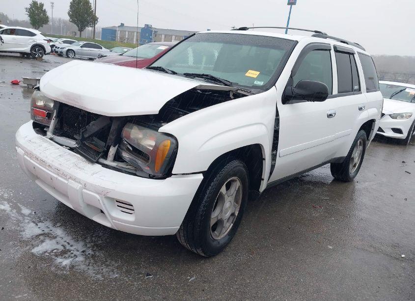 Photo 2 of 2006 Chevrolet Trailblazer LS (VIN 1GNDT13S262350990)