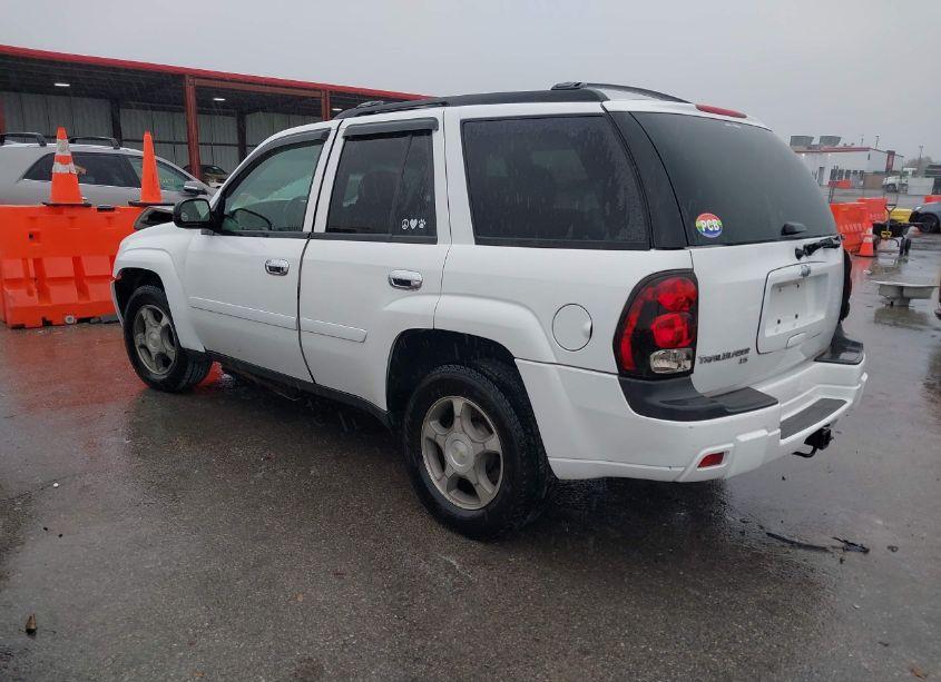 Photo 3 of 2006 Chevrolet Trailblazer LS (VIN 1GNDT13S262350990)