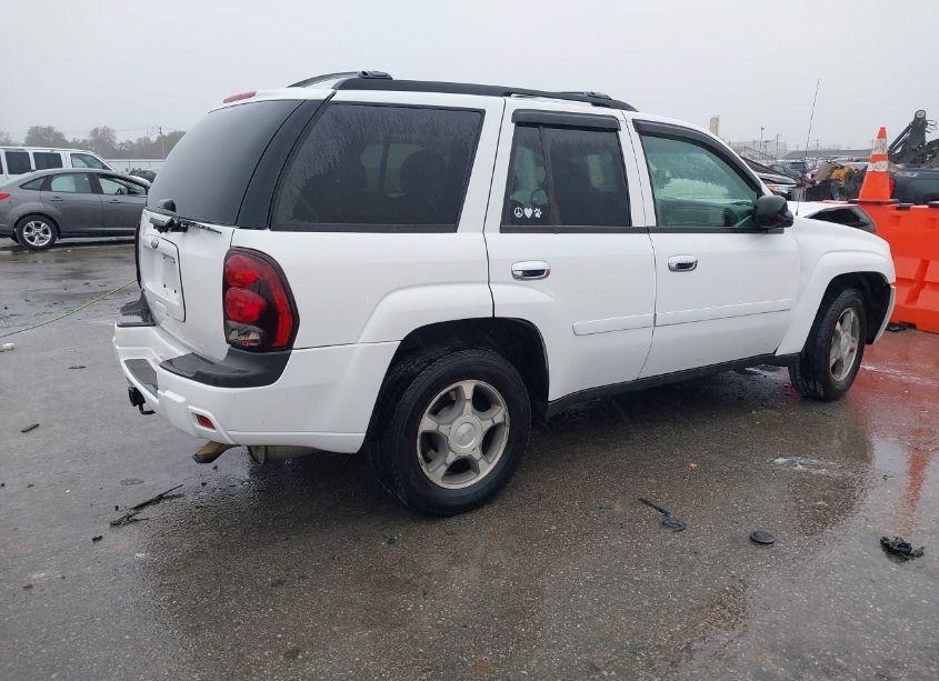 Photo 4 of 2006 Chevrolet Trailblazer LS (VIN 1GNDT13S262350990)