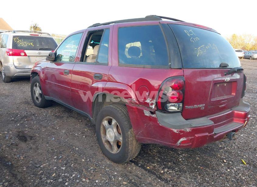 Photo 3 of 2007 Chevrolet Trailblazer LS (VIN 1GNDT13S272195827)