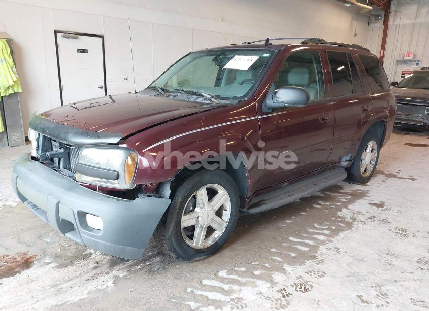 Photo 2 of 2007 Chevrolet Trailblazer LT (VIN 1GNDT13S272219141)