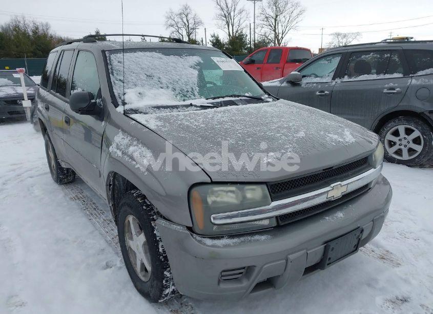 2007 Chevrolet Trailblazer LS (VIN 1GNDT13S272281378) main photo