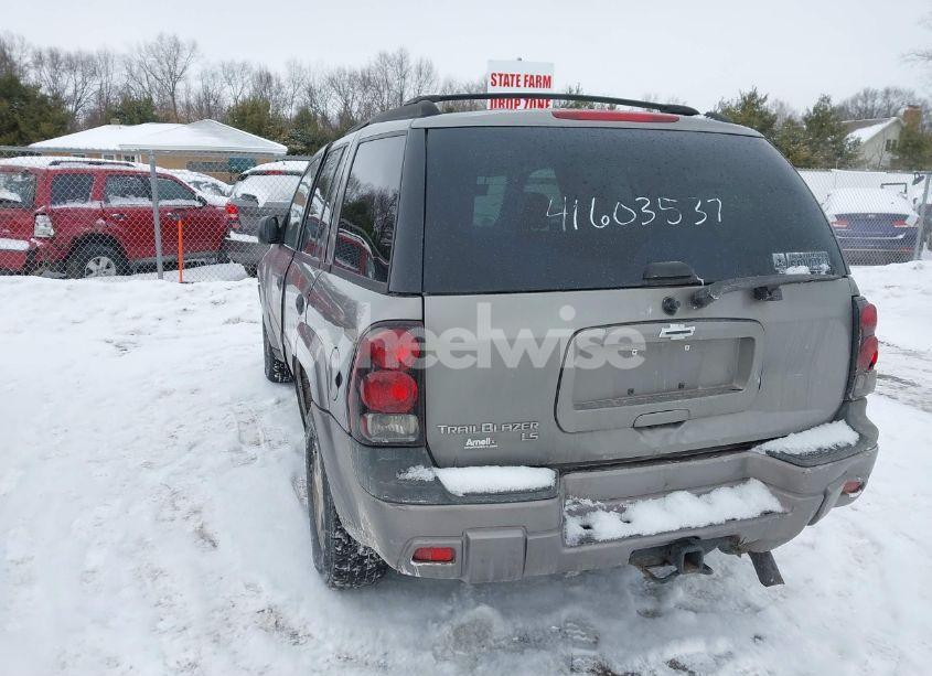Photo 3 of 2007 Chevrolet Trailblazer LS (VIN 1GNDT13S272281378)