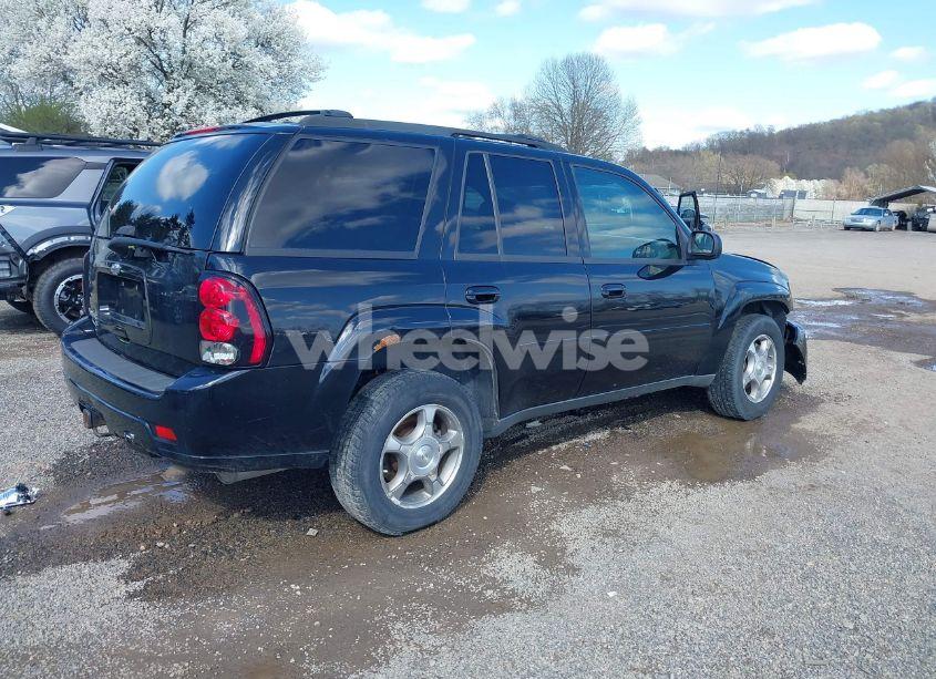 Photo 4 of 2008 Chevrolet Trailblazer LT (VIN 1GNDT13S282204723)