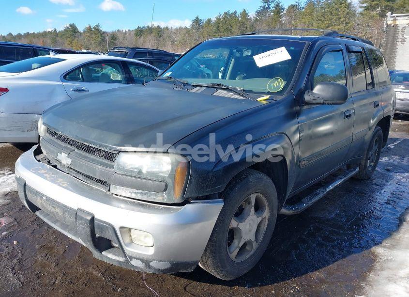 Photo 2 of 2002 Chevrolet Trailblazer LT (VIN 1GNDT13S322301906)