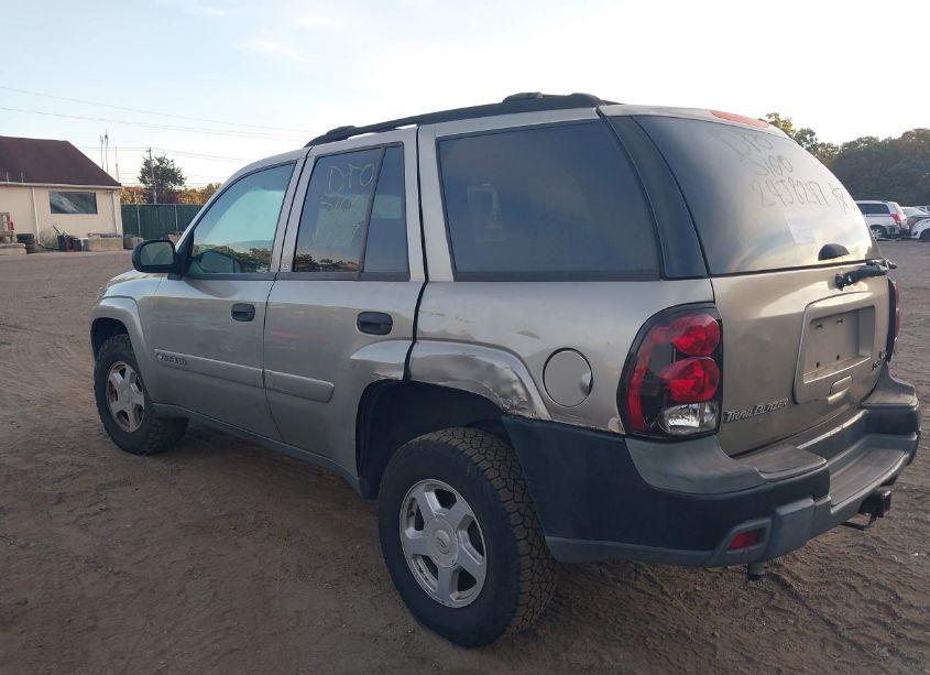 Photo 3 of 2002 Chevrolet Trailblazer LS (VIN 1GNDT13S322454883)