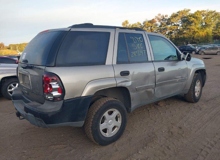 Photo 4 of 2002 Chevrolet Trailblazer LS (VIN 1GNDT13S322454883)