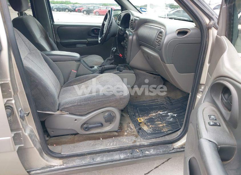 Photo 5 of 2003 Chevrolet Trailblazer LT (VIN 1GNDT13S332243491)