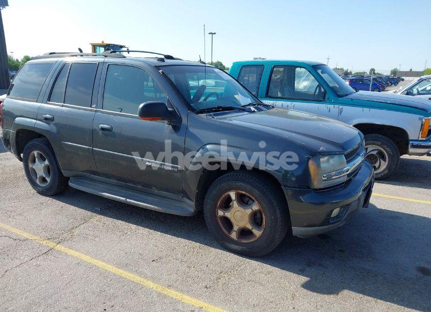 2004 Chevrolet Trailblazer LT (VIN 1GNDT13S342374583) main photo