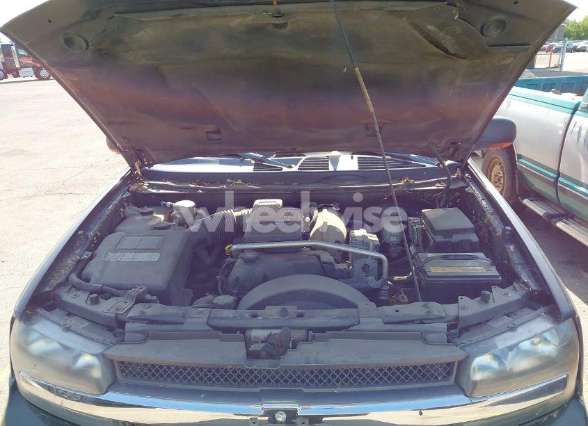 Photo 10 of 2004 Chevrolet Trailblazer LT (VIN 1GNDT13S342374583)