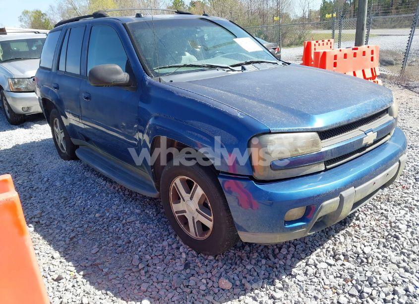2005 Chevrolet Trailblazer LT (VIN 1GNDT13S352293357) main photo