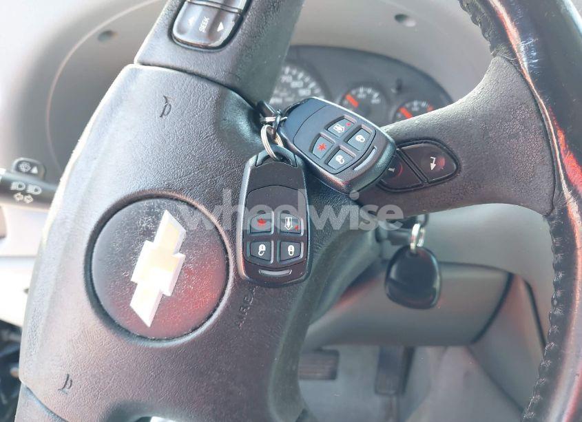 Photo 11 of 2005 Chevrolet Trailblazer LT (VIN 1GNDT13S352293357)