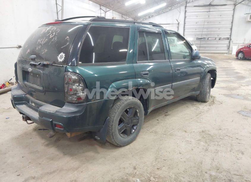 Photo 4 of 2005 Chevrolet Trailblazer LS (VIN 1GNDT13S352324347)