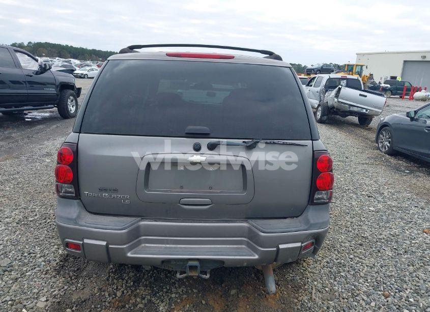 Photo 16 of 2005 Chevrolet Trailblazer LS (VIN 1GNDT13S352324364)