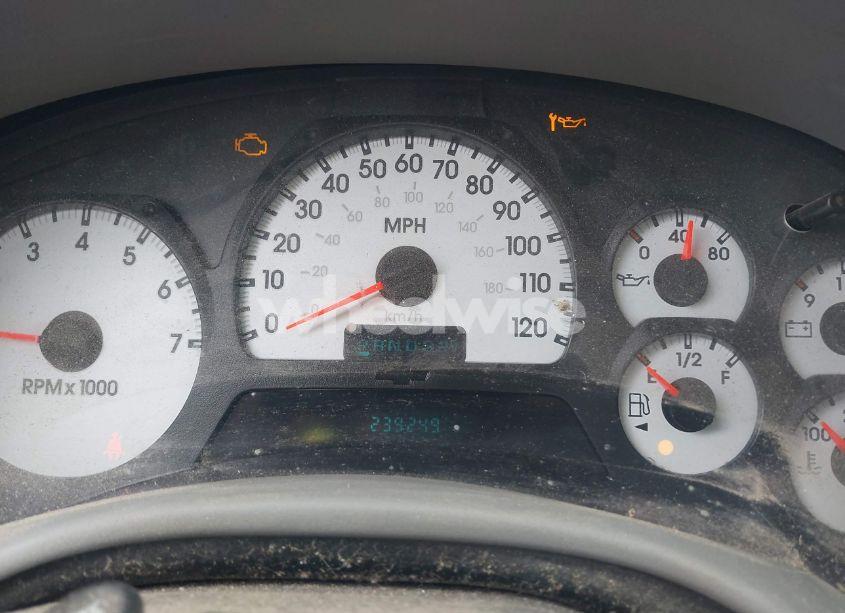 Photo 7 of 2005 Chevrolet Trailblazer LS (VIN 1GNDT13S352324364)