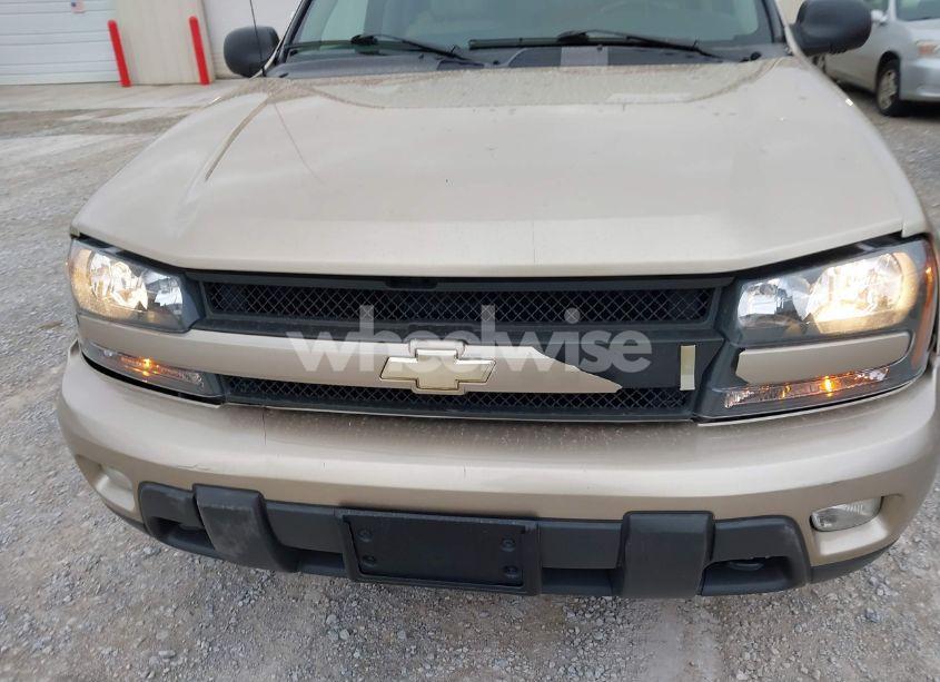 Photo 6 of 2005 Chevrolet Trailblazer LT (VIN 1GNDT13S352330648)