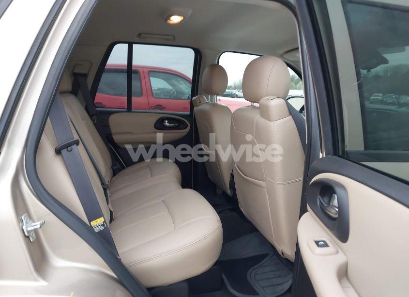 Photo 8 of 2005 Chevrolet Trailblazer LT (VIN 1GNDT13S352330648)